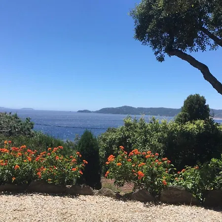 Lei Roucas, La Fossette,proche Plage ,vue Mer,12 P 别墅